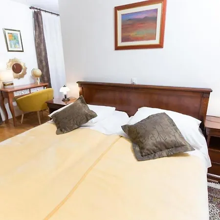 By The Sea - 23996 Guest house